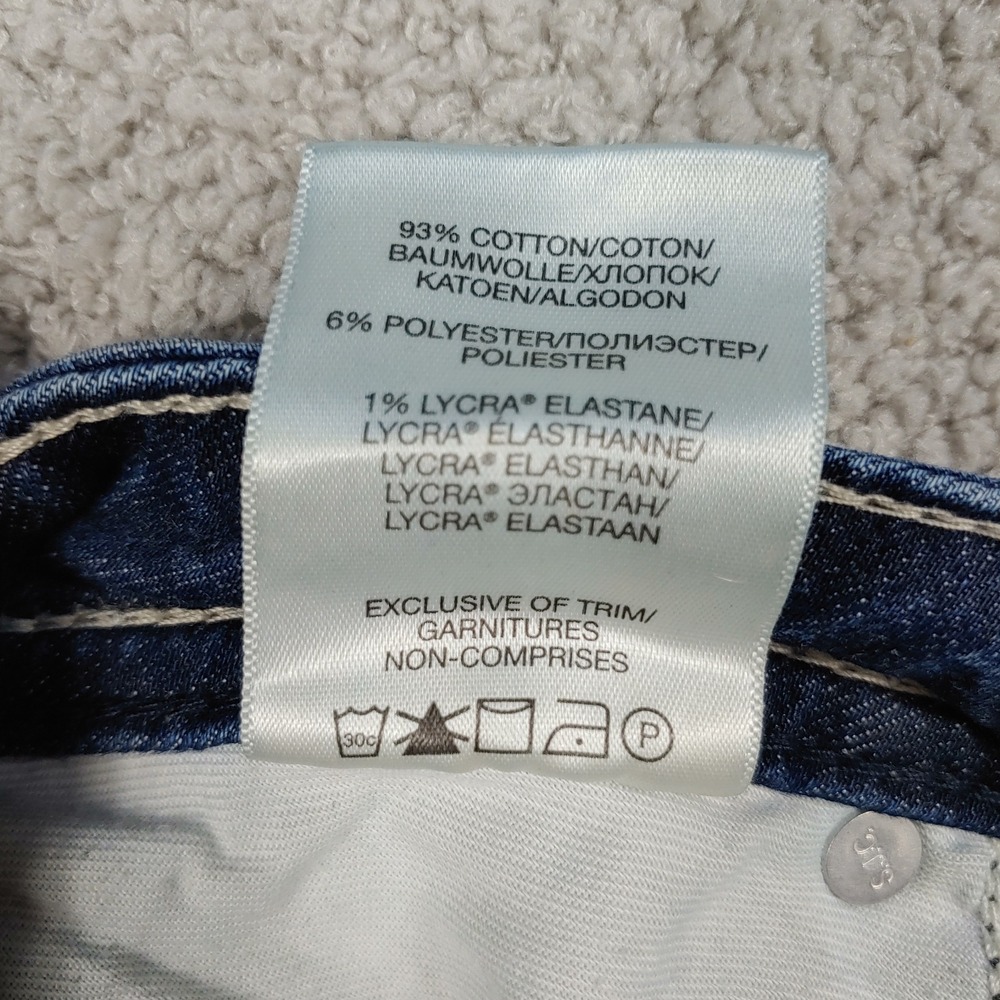 Silver Jeans Co. Suki Capri - Womens 34x25 Blue Distressed Mid Rise - VERY GOOD - Picture 11 of 15